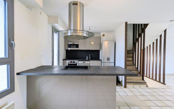 Maison à vendre    4 pièces • 111,61 m2 Saint-Thibault-des-Vignes