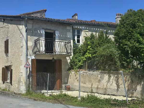 A saisir, Maison de hameau, rénovation entamée