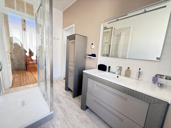 Maison Angouleme 5 pièce(s) 125 m2