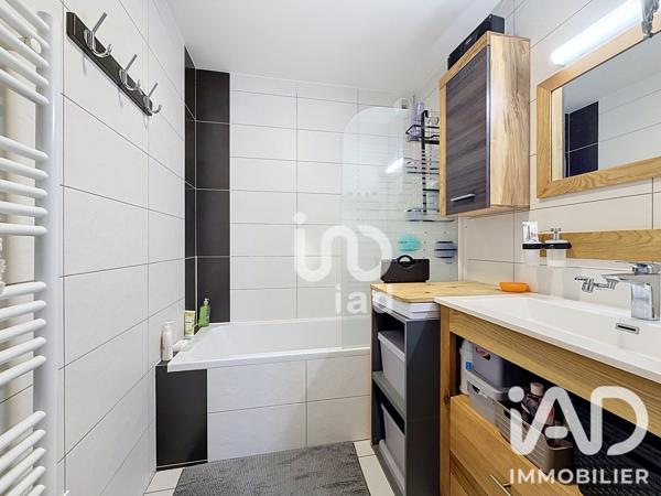 Appartement à vendre 5 pièces 90 m² Sales