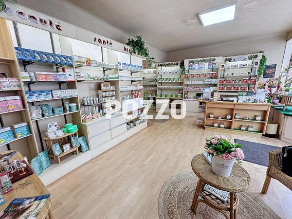 EXCLUSIVITE POZZO IMMOBILIER - Murs commerciaux 84,23 m² - Bail en cours AVRANCHES