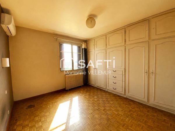 Maison de plain pied dans quartier résidentiel à Lavardac
