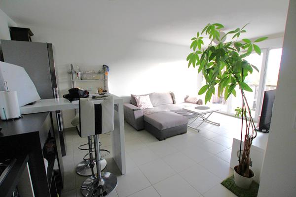 Appartement récent T3