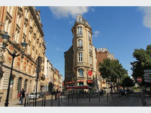 Local commecrial à Louer à LILLE 2700 €