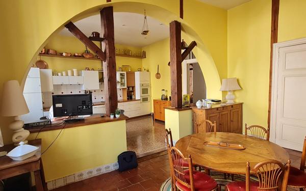 Appartement à vendre    5 pièces • 180 m2 Agen