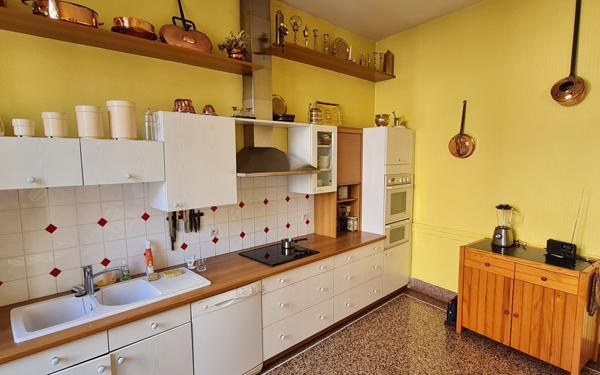 Appartement à vendre    5 pièces • 180 m2 Agen