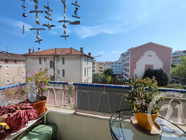 Appartement F2 à vendre  2 pièces - 49,05 m 2   CANNES  - 06