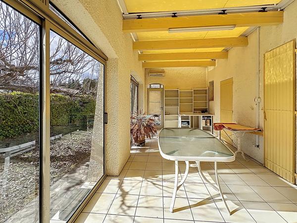 Villa+ Appartement T2 avec jardin quartier calme