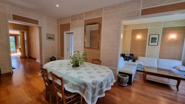 Maison 9 pièces 200m² à 300m de la plage du Betey Andernos les bains