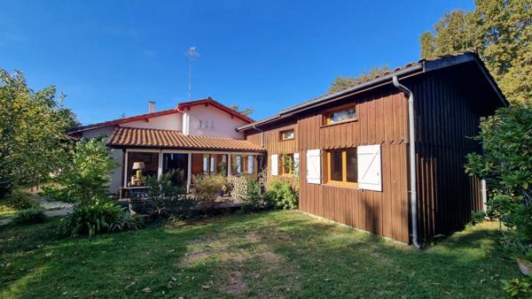 Maison 9 pièces 200m² à 300m de la plage du Betey Andernos les bains