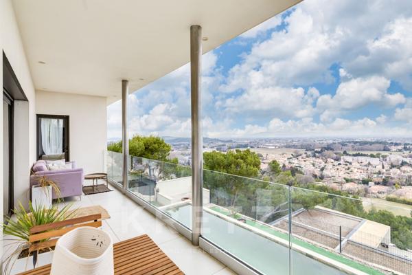 Maison d'architecte contemporaine avec vues