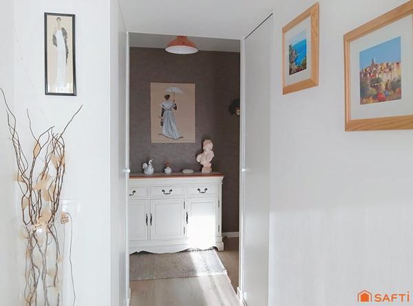 BEL APPARTEMENT MODERNE ET FONCTIONNEL EN REZ DE JARDIN T3 de 53 m² avec son jardin terrasse de 120m²