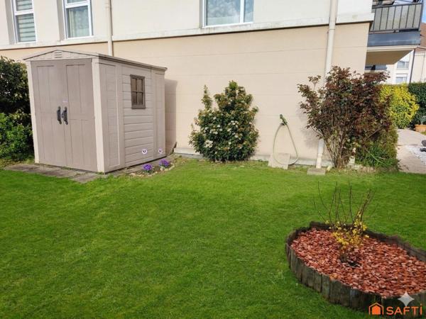 BEL APPARTEMENT MODERNE ET FONCTIONNEL EN REZ DE JARDIN T3 de 53 m² avec son jardin terrasse de 120m²
