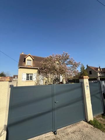 Maison à vendre 6 pièces ROSNY SUR SEINE (78) - 4 chambres - sous-sol Total - jardin - Terrasse