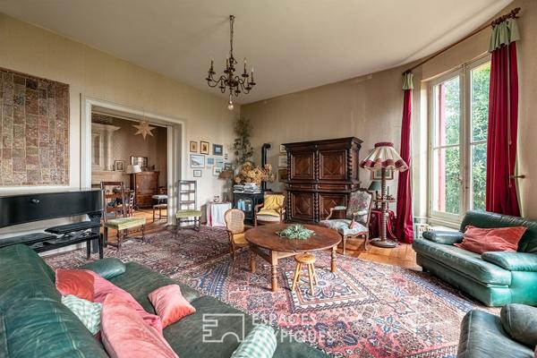 Demeure de caractère au cachet architectural unique