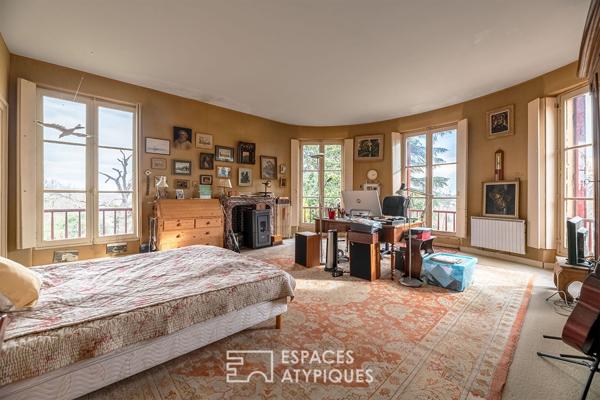 Demeure de caractère au cachet architectural unique