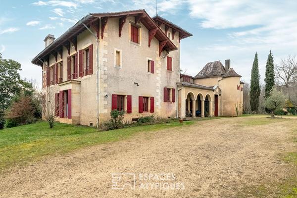 Demeure de caractère au cachet architectural unique
