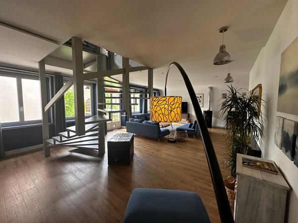 Appartement - 4 pièces - 144 m²