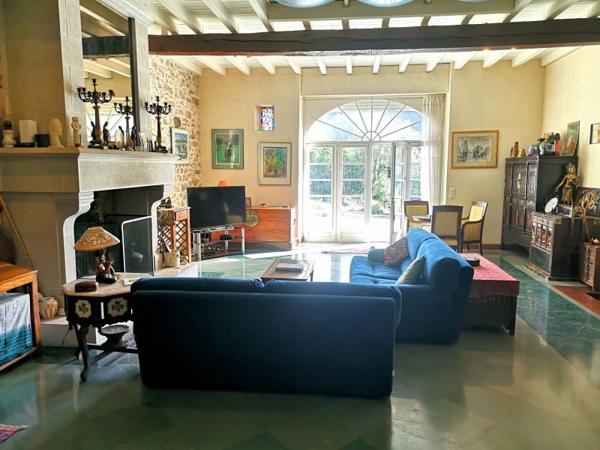 À vendre - Maison ancienne, 16 pièces située à Salies-de-Béarn (64270)