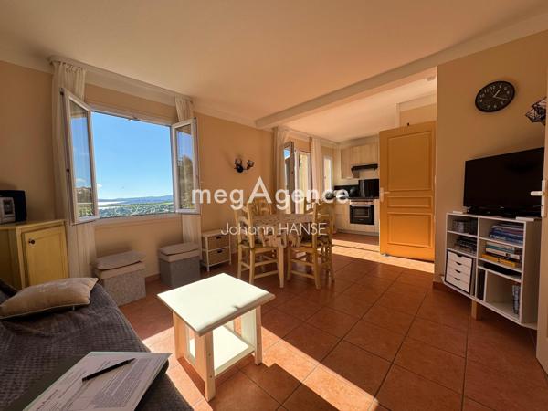 Appartement à ROQUEBRUNE-SUR-ARGENS, 83380 - 2 pièces 40m²