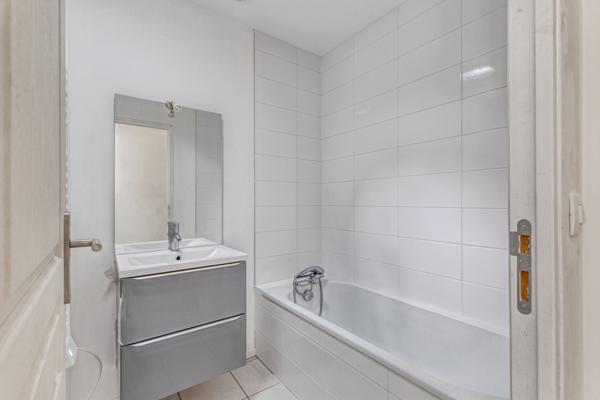 Maison de plain-pied 3 chambres + garage