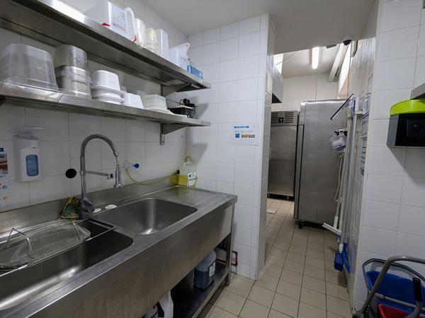 Local commercial 90 m2