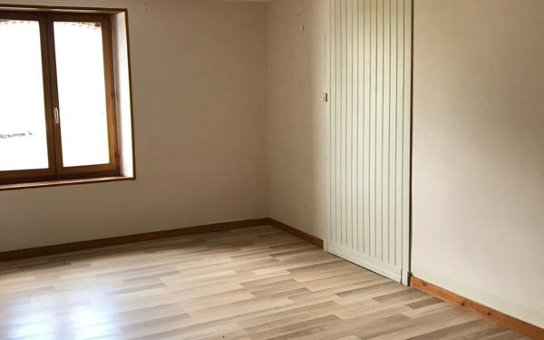 Immeuble à vendre    11 pièces •  Orléans