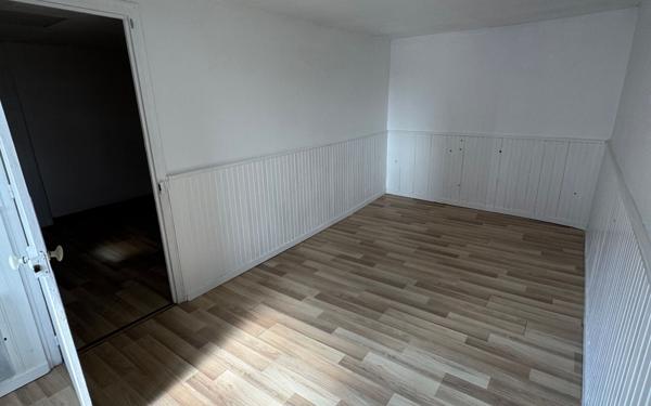 Immeuble à vendre    11 pièces •  Orléans