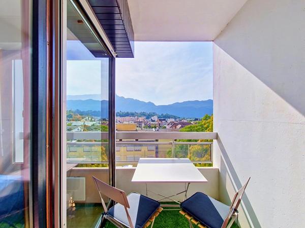 Aix les Bains centre - Appartement rénové avec balcon