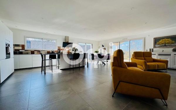 Maison à vendre    4 pièces •  Saint-Vincent-sur-Jard