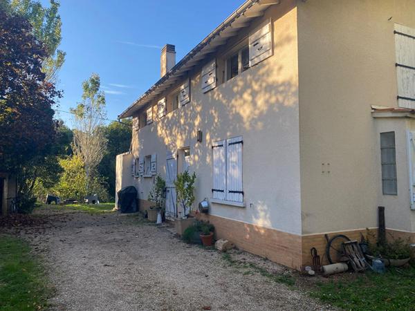 Maison meublée T5 de près de 150m² sur plus de 2800m² de terrain
