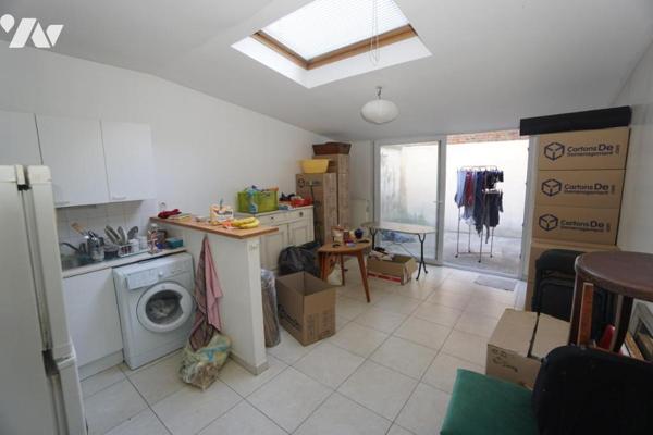 St MAURICE, maison de type 3 avec cour