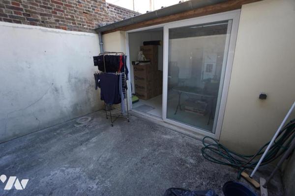 St MAURICE, maison de type 3 avec cour