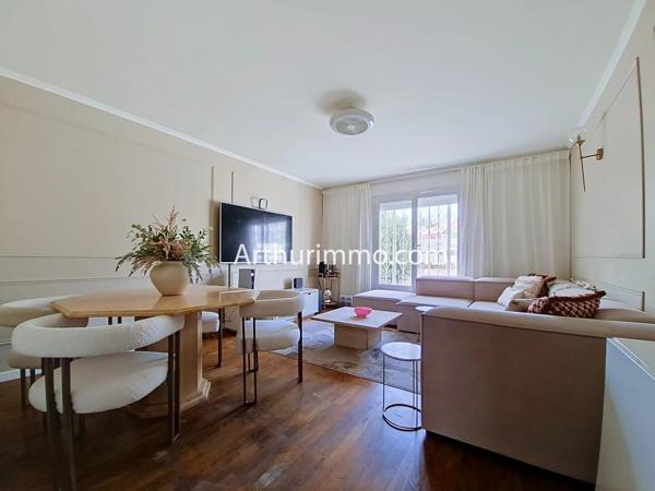 Vente                                                      Maison
                        
                     4 pièces                      73 m2                     à Limeil-Brévannes