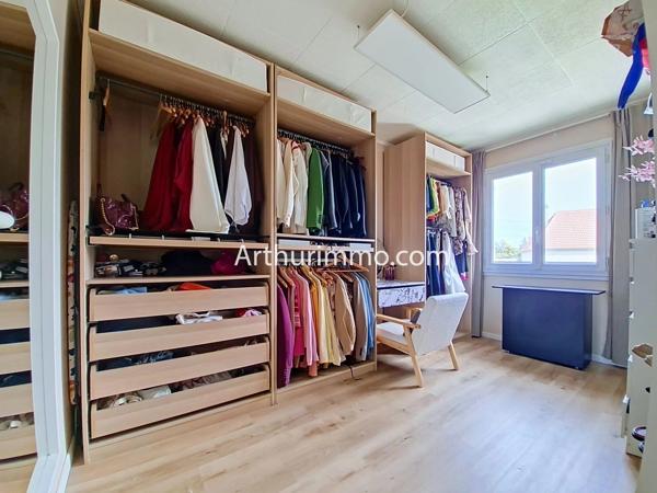 Vente                                                      Maison
                        
                     4 pièces                      73 m2                     à Limeil-Brévannes