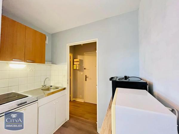 Appartement à louer 1 pièce 25.07m² Tours (37000)