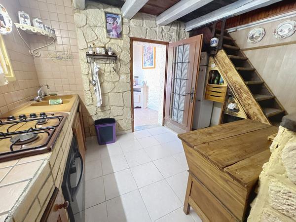 Saint-Jean-et-Saint-Paul (12250) Maison T3 meublée avec jardin à St-Paul-des-Fonts