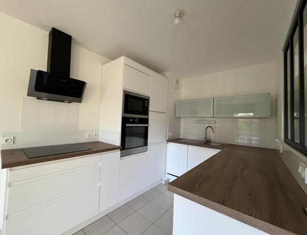 A VENDRE – Appartement T4 avec garage dans un quartier résidentiel – VANNES