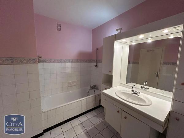 Appartement à louer 3 pièces 73m²