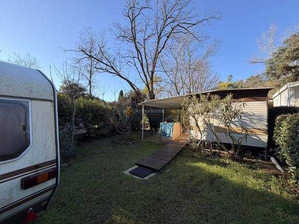 Vente                                                      Terrain
                        
                                         227 m2                     à Fréjus