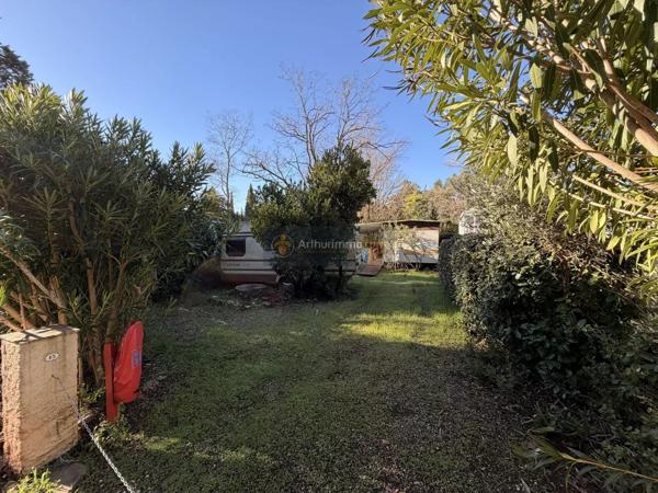 Vente                                                      Terrain
                        
                                         227 m2                     à Fréjus