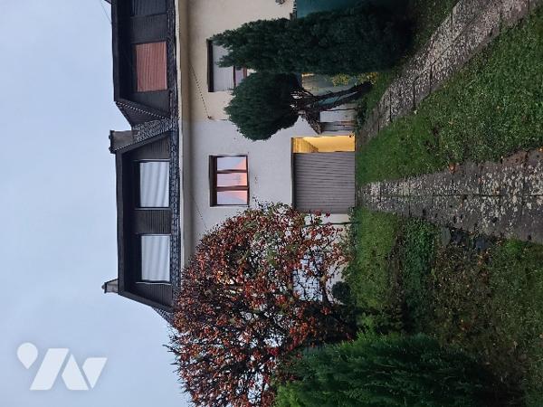 A OUTREAU, maison d'habitation 3 chambres avec garage.