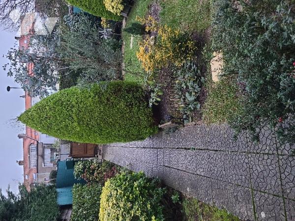 A OUTREAU, maison d'habitation 3 chambres avec garage.