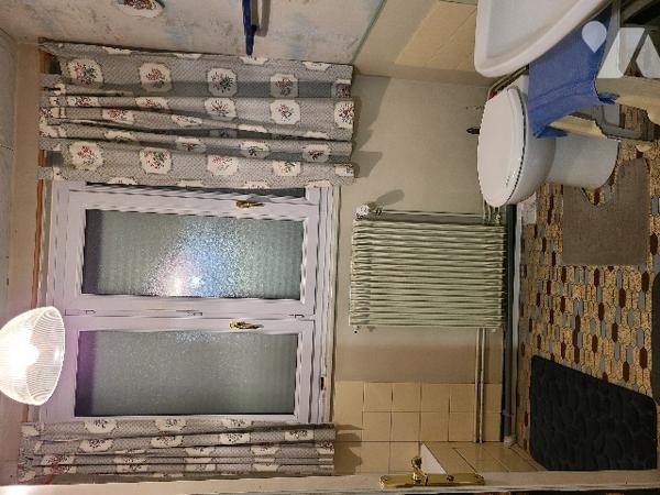 A OUTREAU, maison d'habitation 3 chambres avec garage.