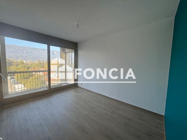 Location Appartement 5 pièces 110.87 m² - RESIDENCE LESDIGUIERES Grenoble 38100