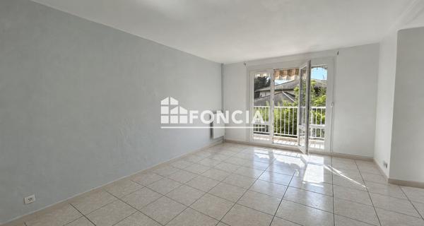 Location Appartement 4 pièces 75.36 m² - Caluire-et-cuire 69300