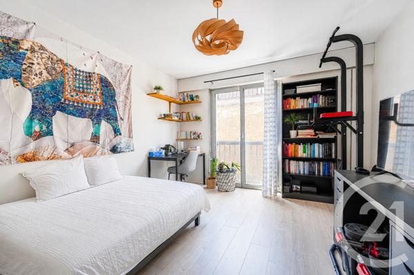 Appartement F1 à vendre  1 pièce - 31,94 m 2   PARIS  - 75013