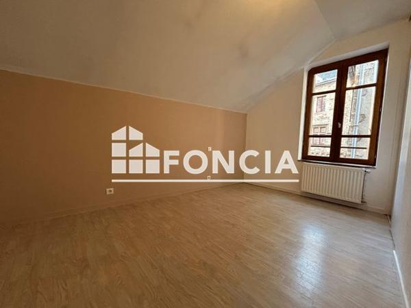 Location Appartement 4 pièces 71 m² - 4 PLACE ADRIEN ROZIER Rodez 12000