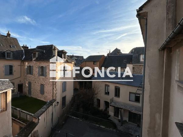 Location Appartement 4 pièces 71 m² - 4 PLACE ADRIEN ROZIER Rodez 12000