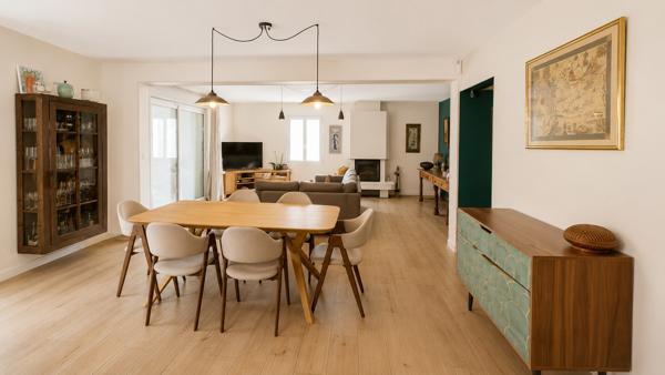 Villa 3 chambres dont une suite au RDC , piscine, garage et dépendance 675 000 €